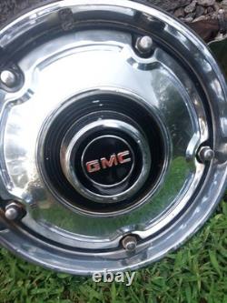 Set Of 4 OEM GMC Hubcaps Wheel Covers 15 Truck Suburban Jimmy Sierra Hub Caps