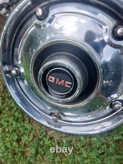 Set Of 4 OEM GMC Hubcaps Wheel Covers 15 Truck Suburban Jimmy Sierra Hub Caps