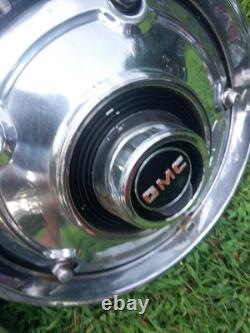 Set Of 4 OEM GMC Hubcaps Wheel Covers 15 Truck Suburban Jimmy Sierra Hub Caps